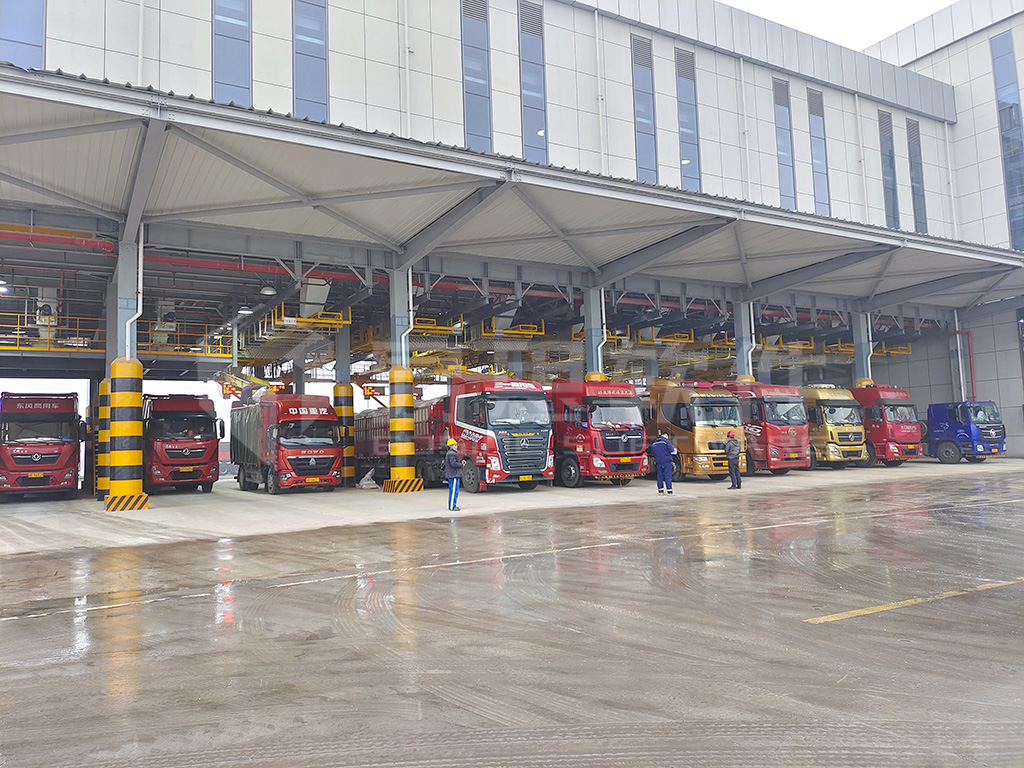 8.4自動(dòng)裝車(chē) 拷貝.jpg